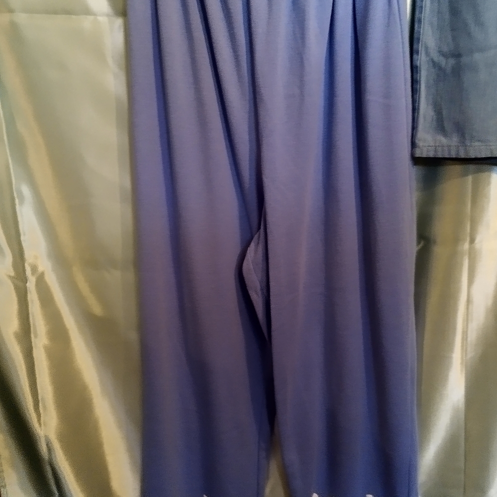 Pants - Picture 3 of 4
